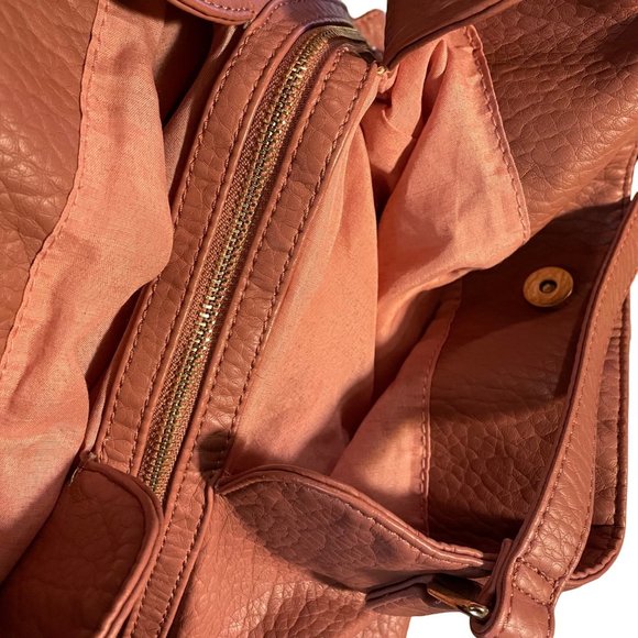 Under One Sky Faux Leather Exterior Brown Pouch Zipper Closure Pockets Inside - Picture 6 of 16